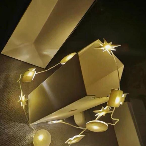 Chanel Beauty Limited Edition 2023  Christmas LED Light Illumination Holiday - Picture 2 of 10